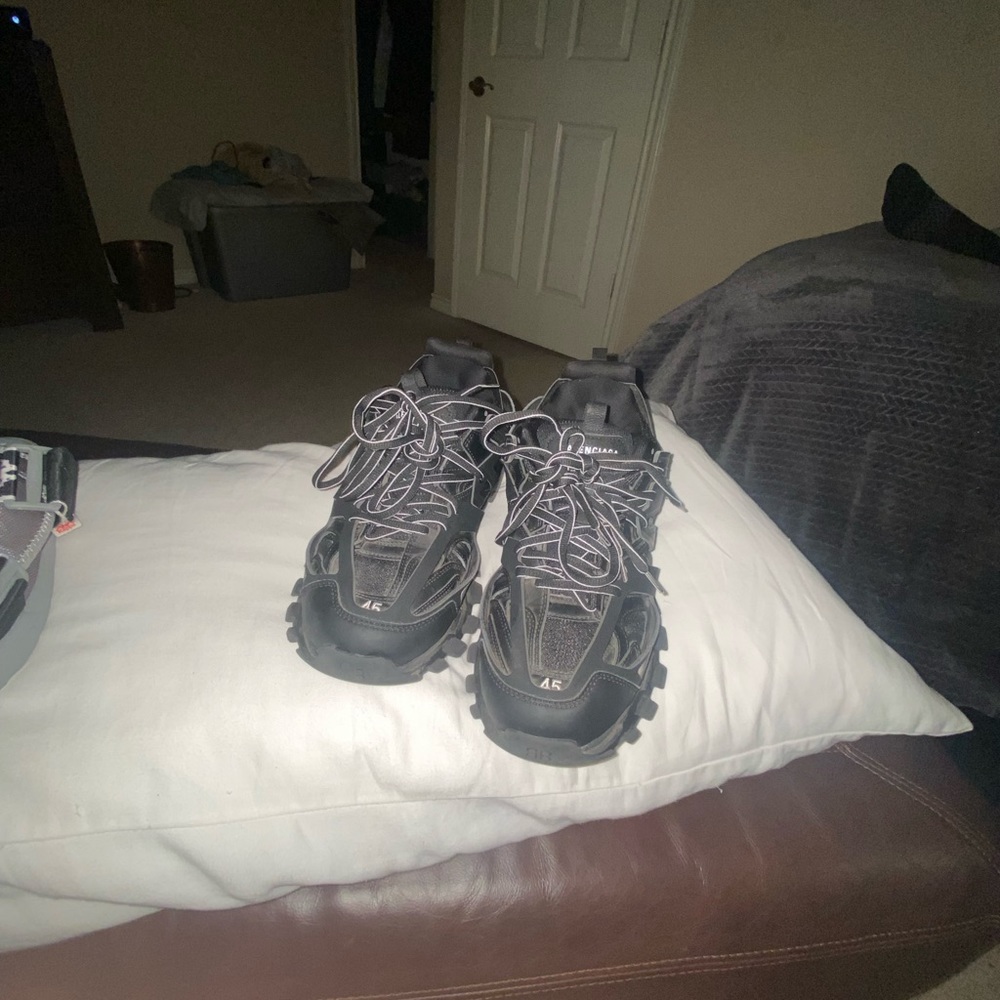 Black balenciagas size 11